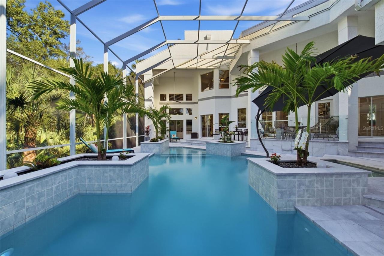 Photo 4 of 20: POOL