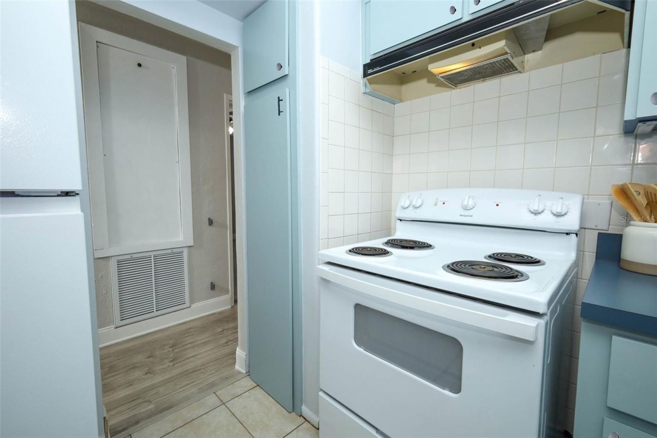 Photo 8 of 20: Kitchen Pantry & AC Closet