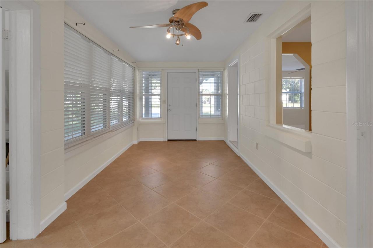 Photo 8 of 20: Bonus room with view of front entry