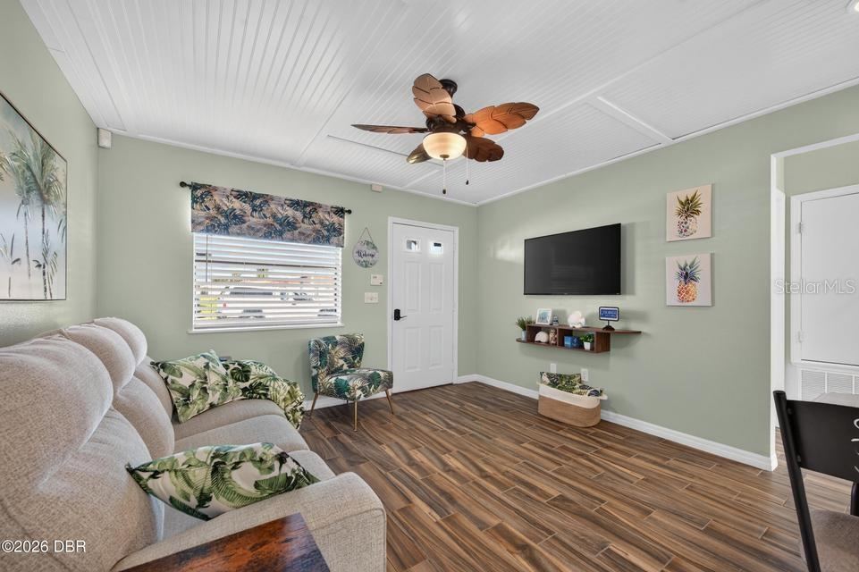 Photo 4 of 20: Nice Space