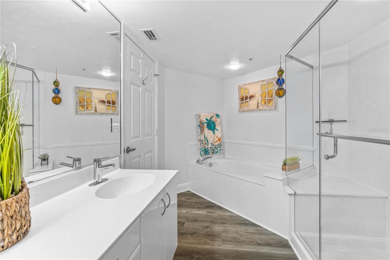 Photo 20 of 20: Primary Bath with separate Tub/Shower