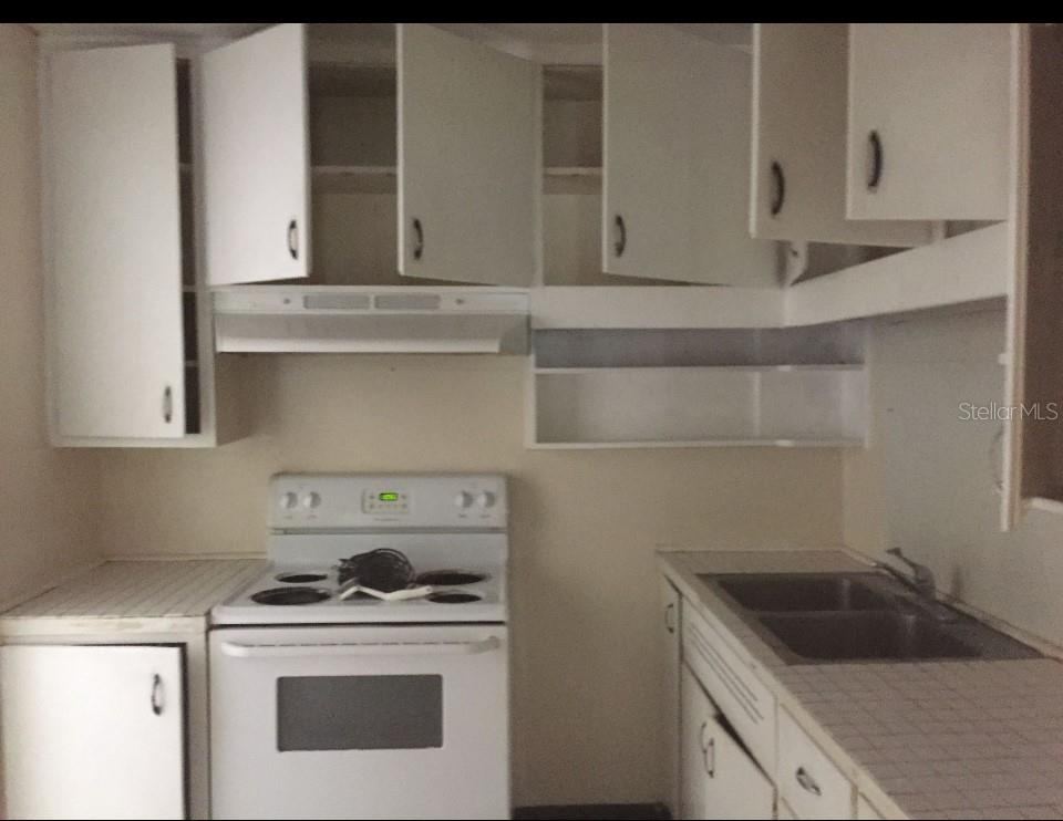 Photo 9 of 20