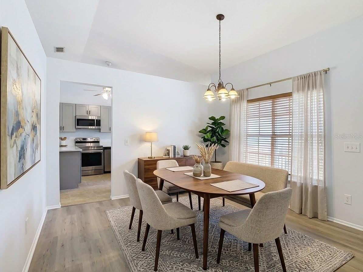 Photo 10 of 20: Dining room