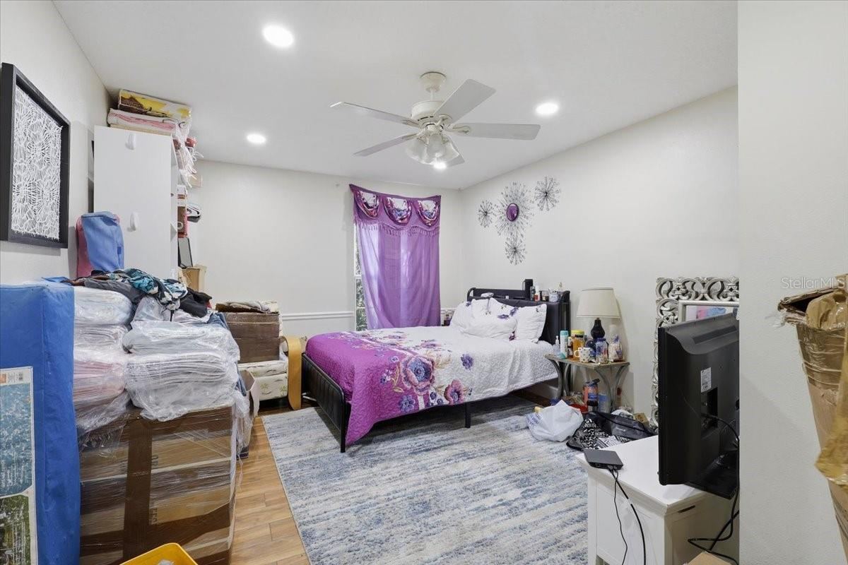 Photo 16 of 20