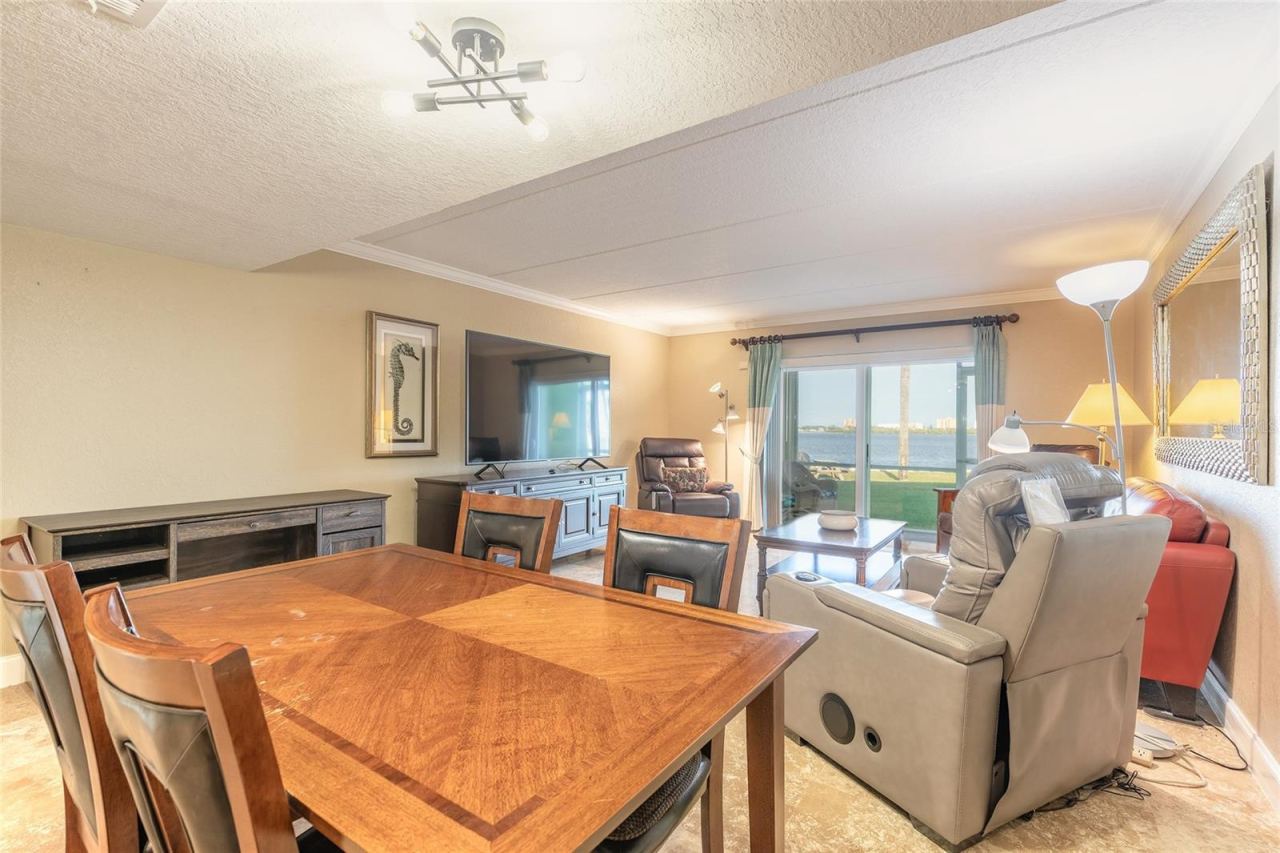 Photo 8 of 20: Dining to Living Room