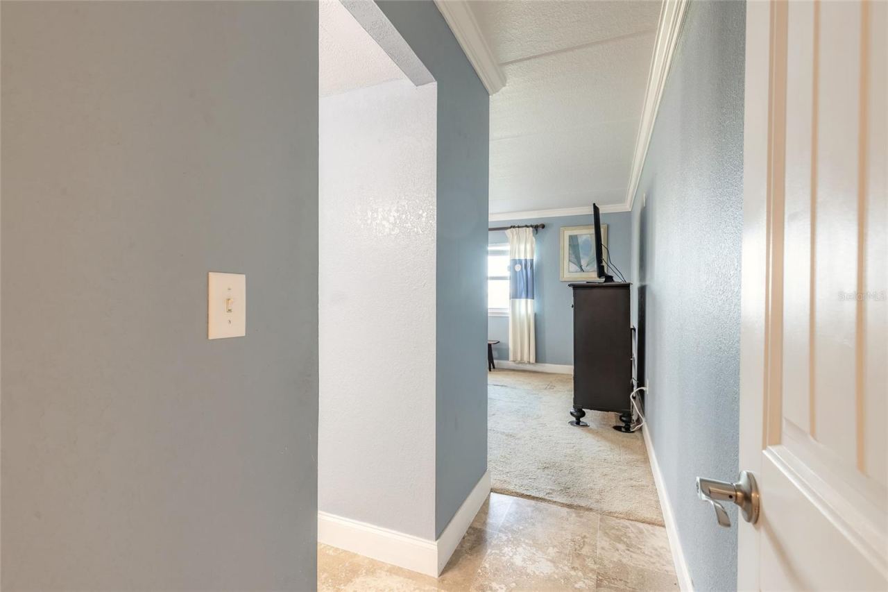 Photo 16 of 20: Hallways