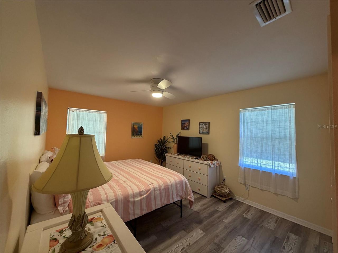 Photo 12 of 20