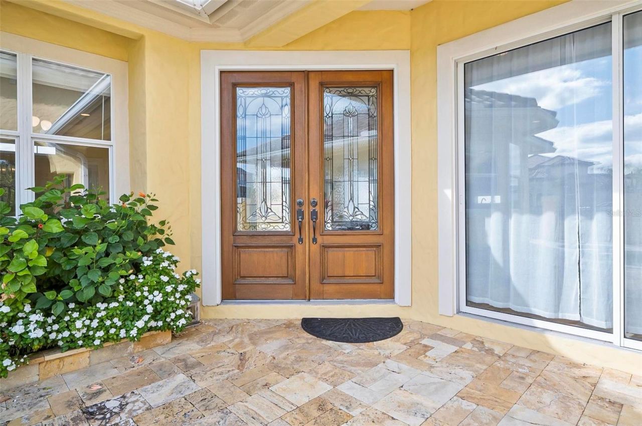 Photo 19 of 20: Beautiful solid wood entrance doors