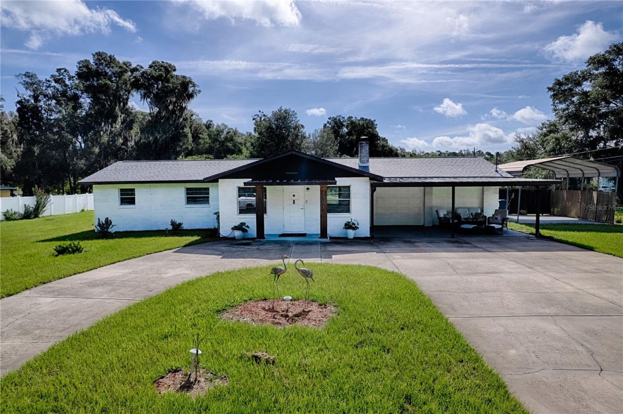 Photo 1 of 20: property