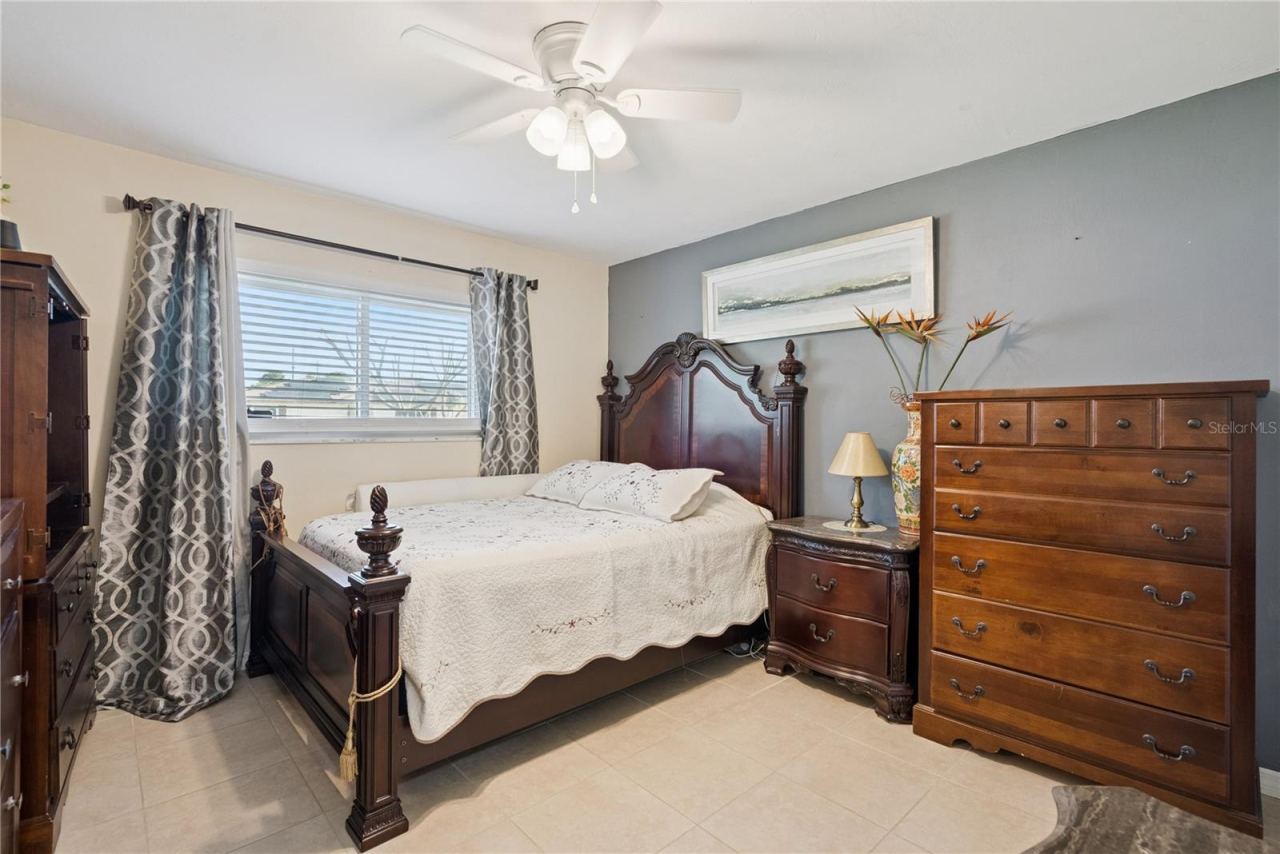 Photo 15 of 20: Guess bedroom 1