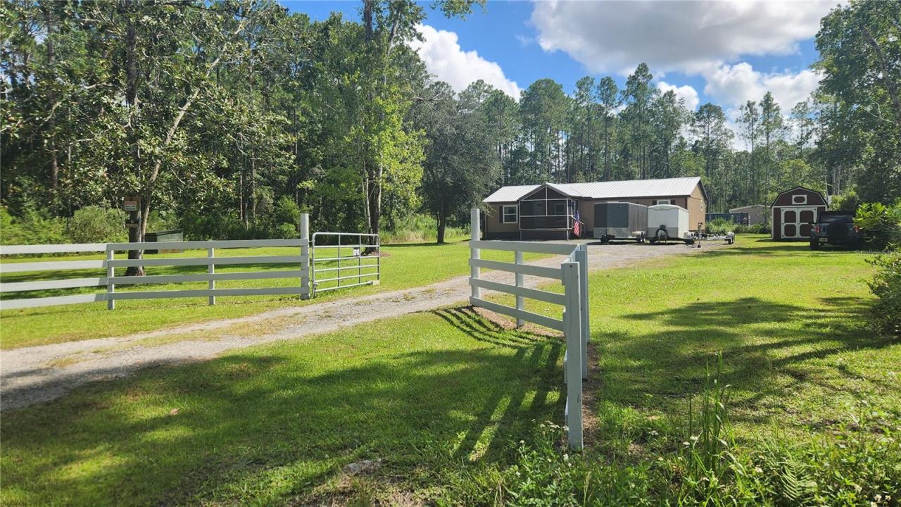 Photo 5 of 20: Entrance to Property.