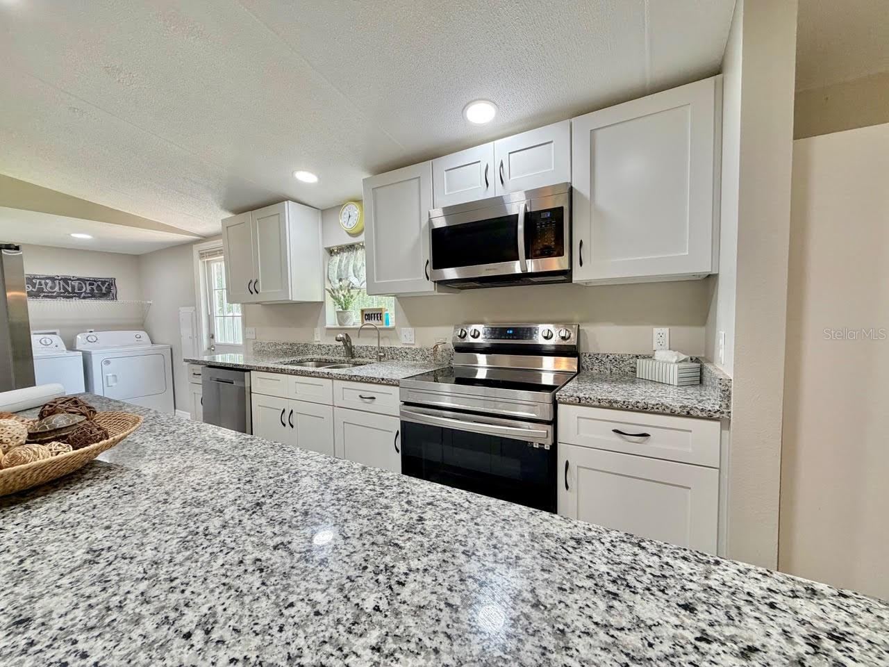 Photo 11 of 20: Kitchen