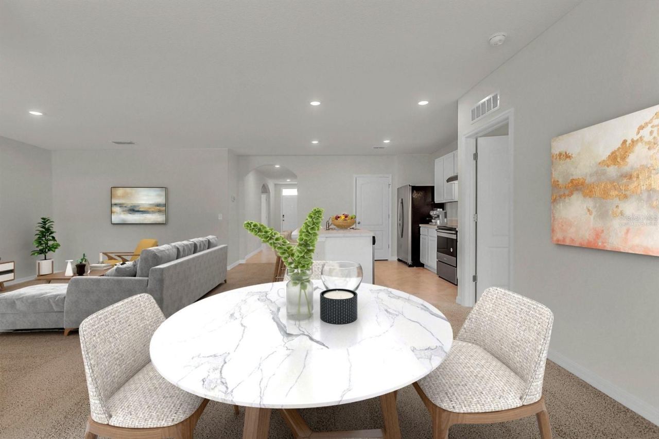 Photo 8 of 19: Dining area - virtually staged