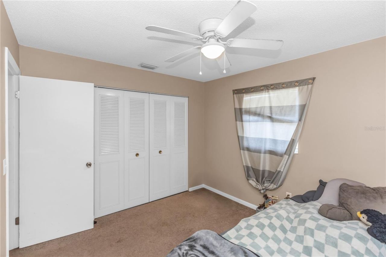 Photo 9 of 15: Guest Bedroom