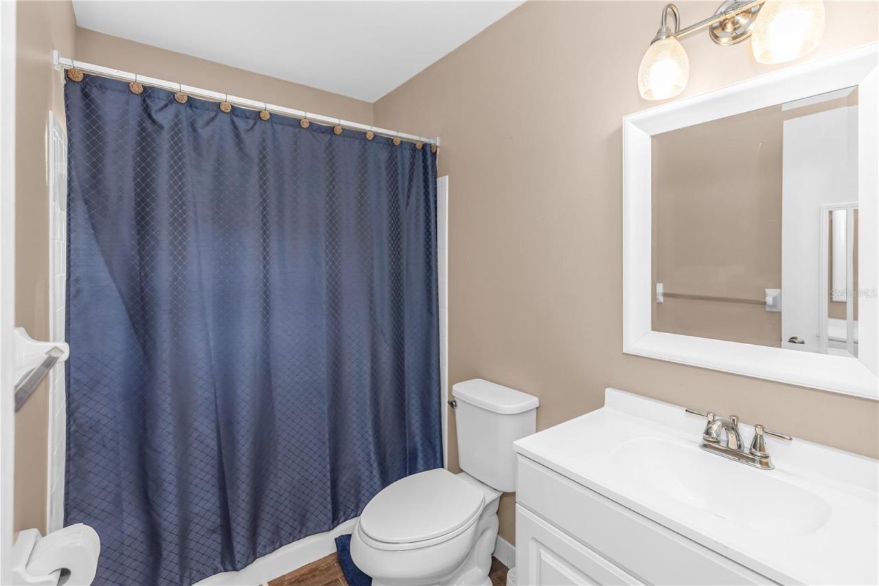Photo 10 of 15: Guest Bathroom