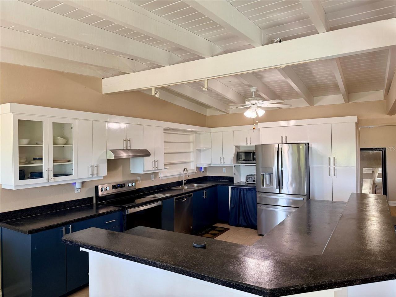Photo 20 of 20: kitchen