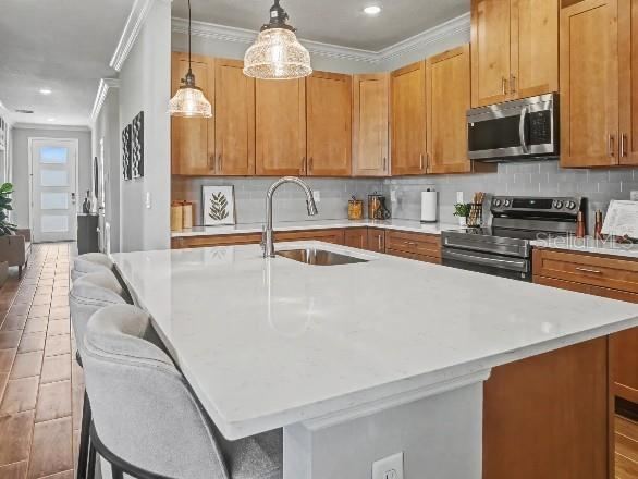 Photo 6 of 20: Model home - actual features may vary.