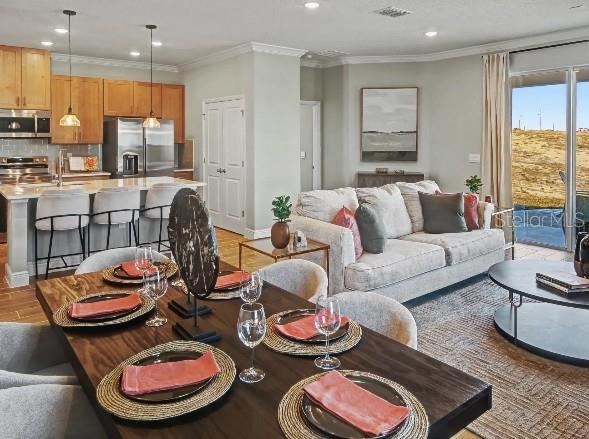 Photo 13 of 20: Model home - actual features may vary.