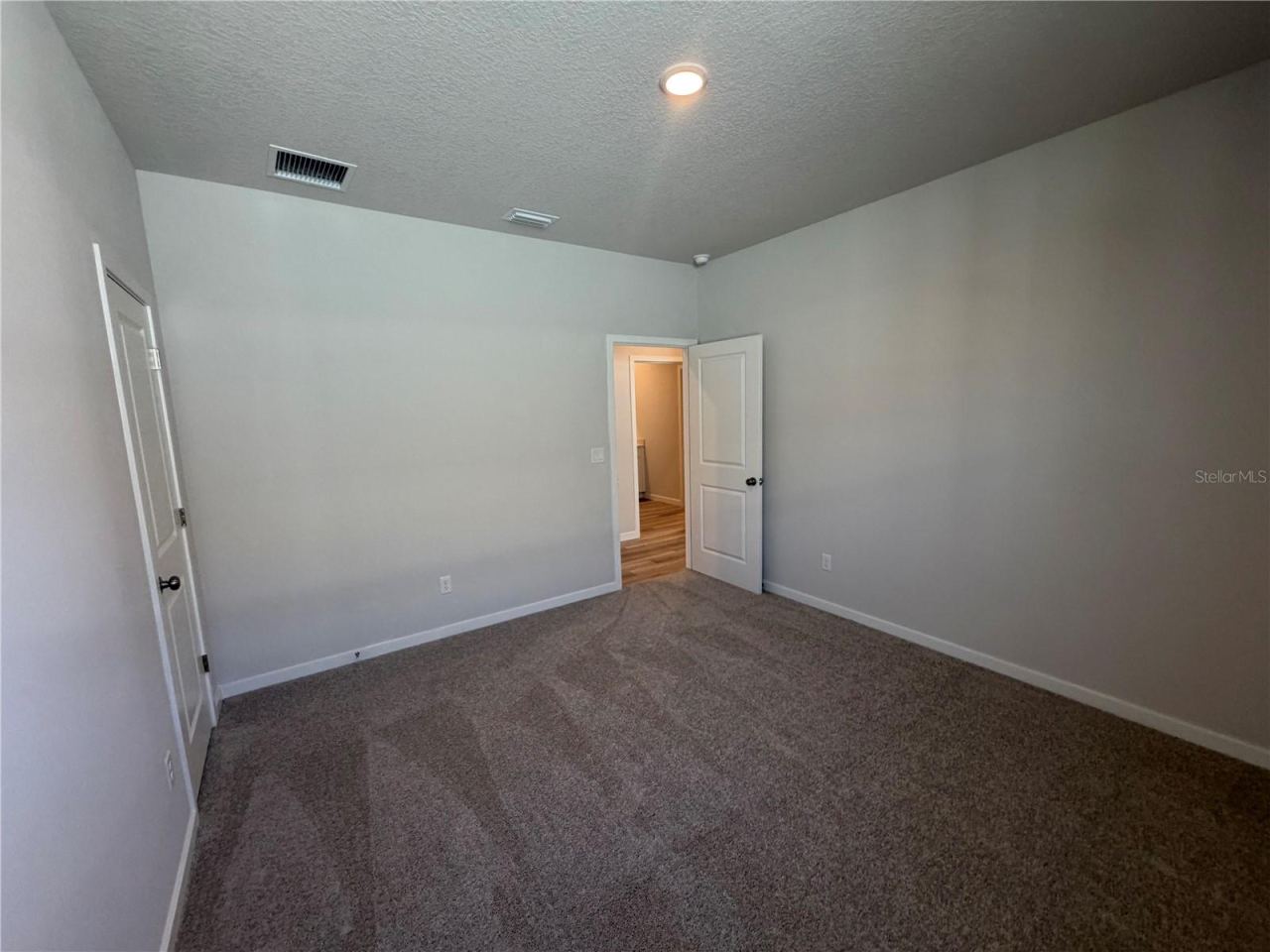 Photo 18 of 20