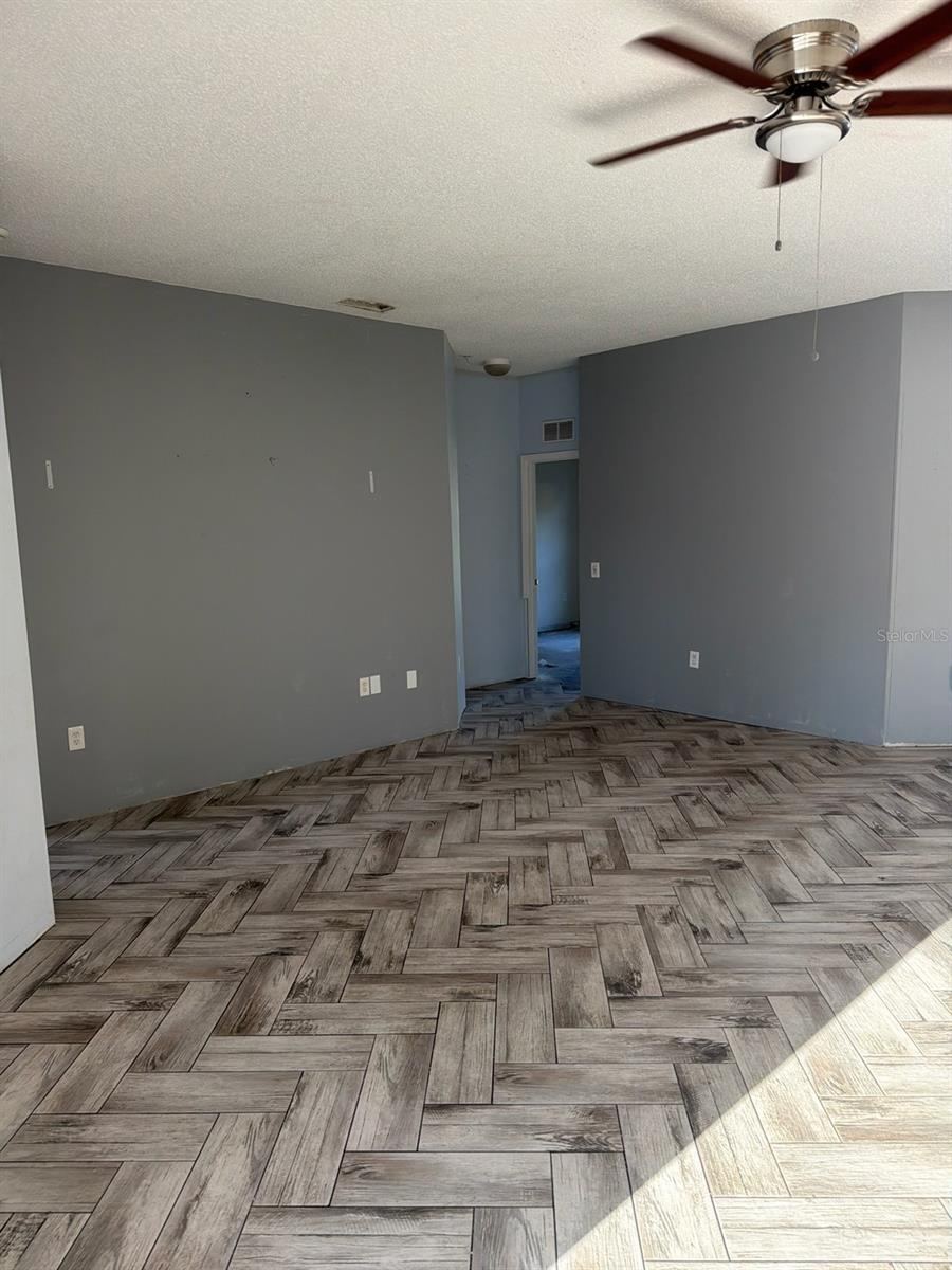 Photo 11 of 20