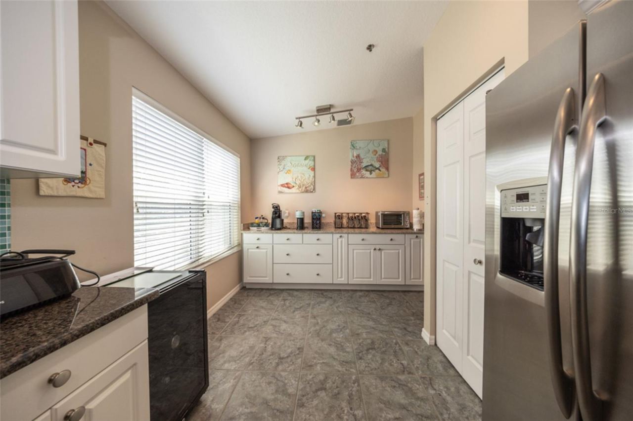 Photo 9 of 20: Kitchen