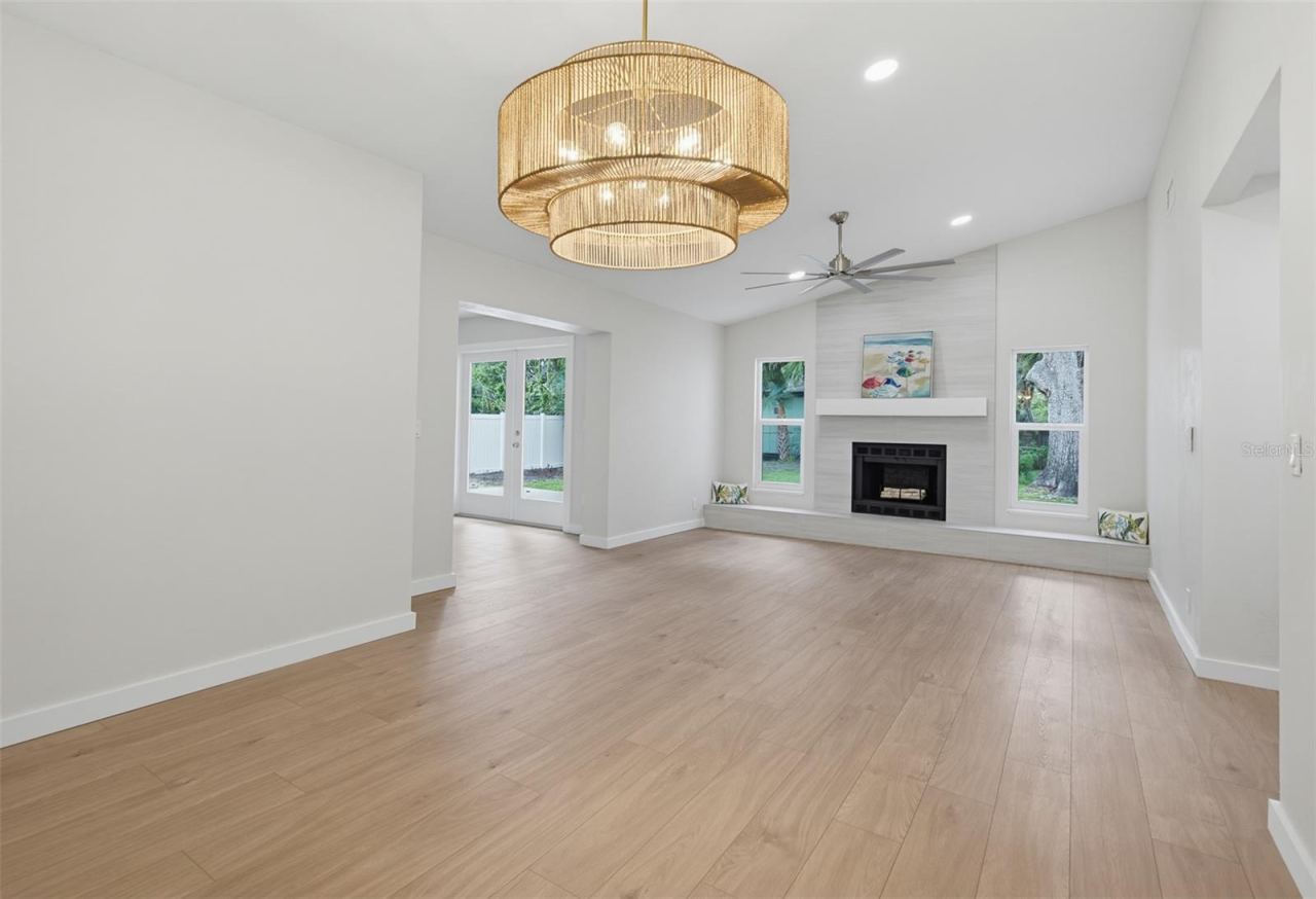Photo 10 of 20
