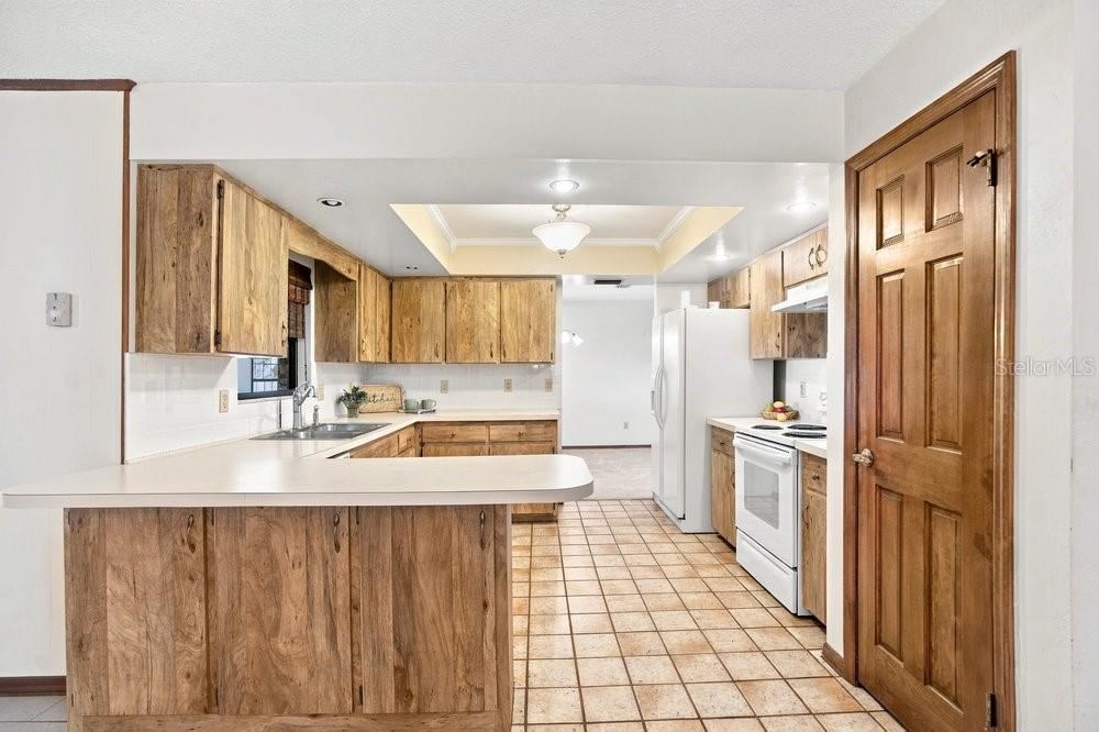 Photo 14 of 20: Kitchen