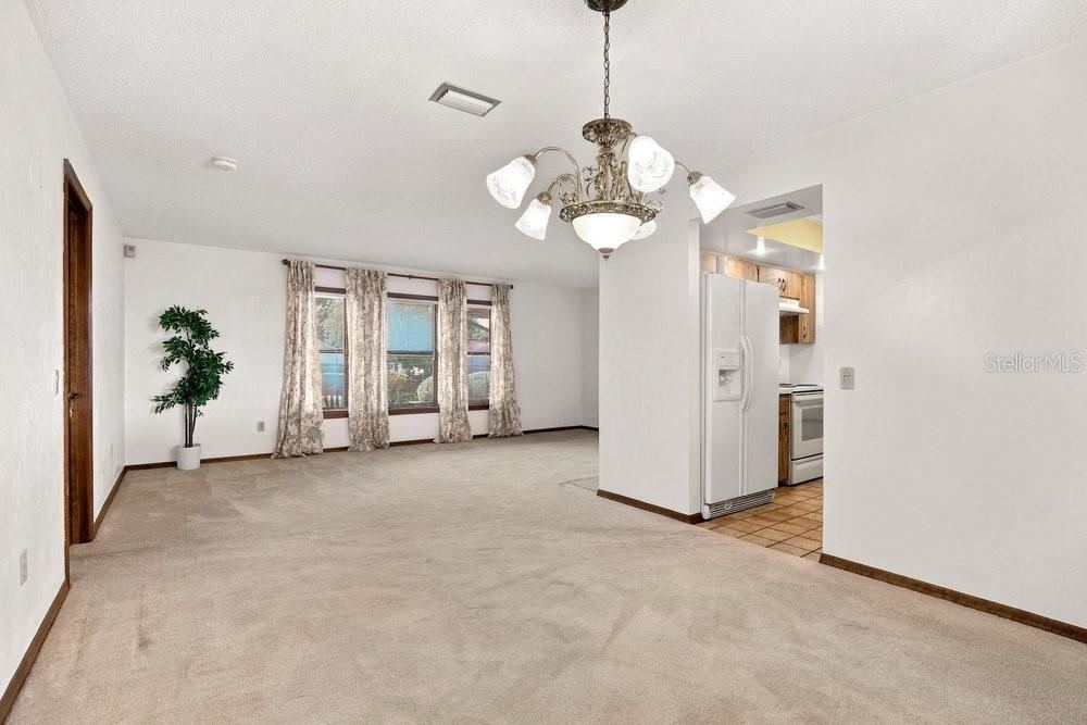 Photo 5 of 20: Formal Living Room