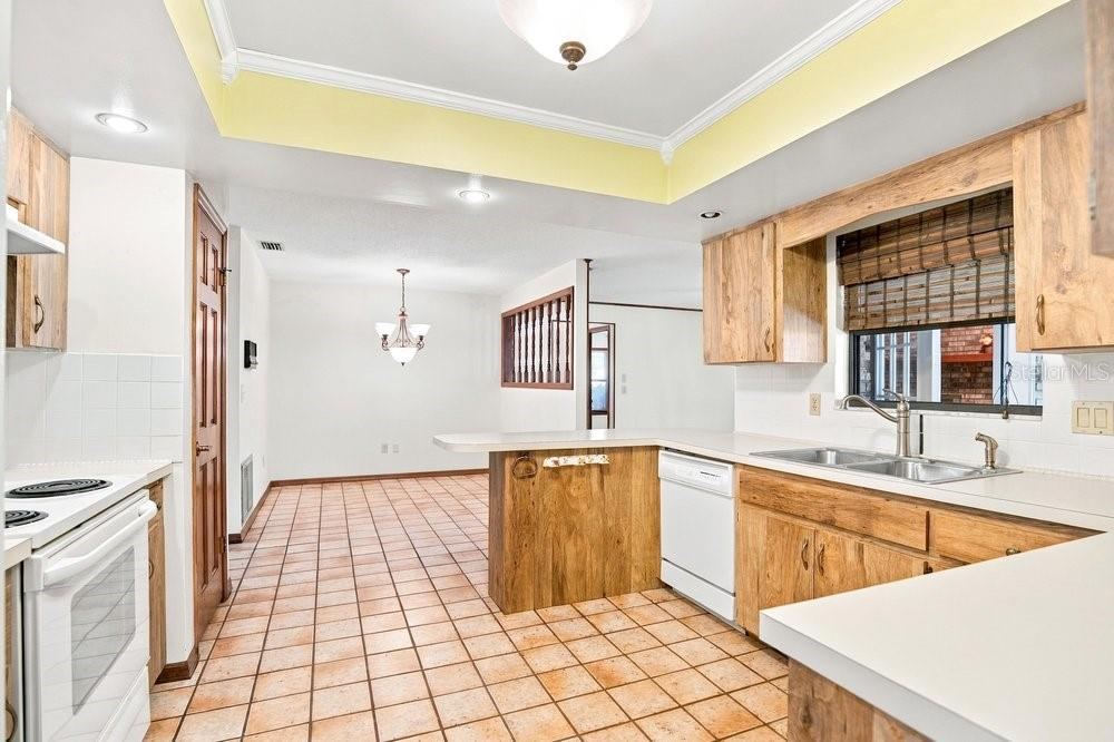 Photo 10 of 20: Kitchen