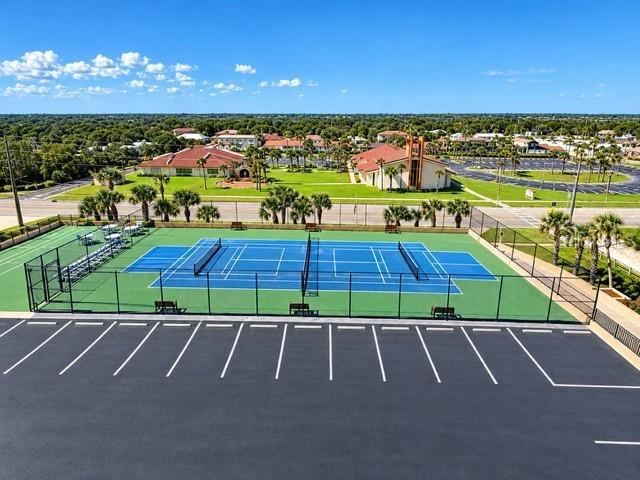 Photo 12 of 15: Tennis Court