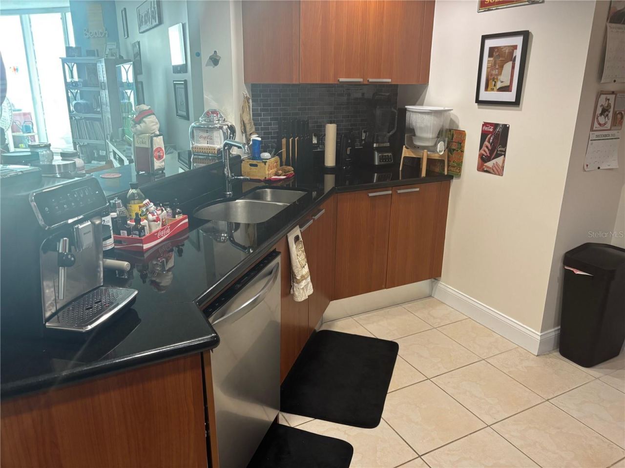 Photo 6 of 20: kitchen 2
