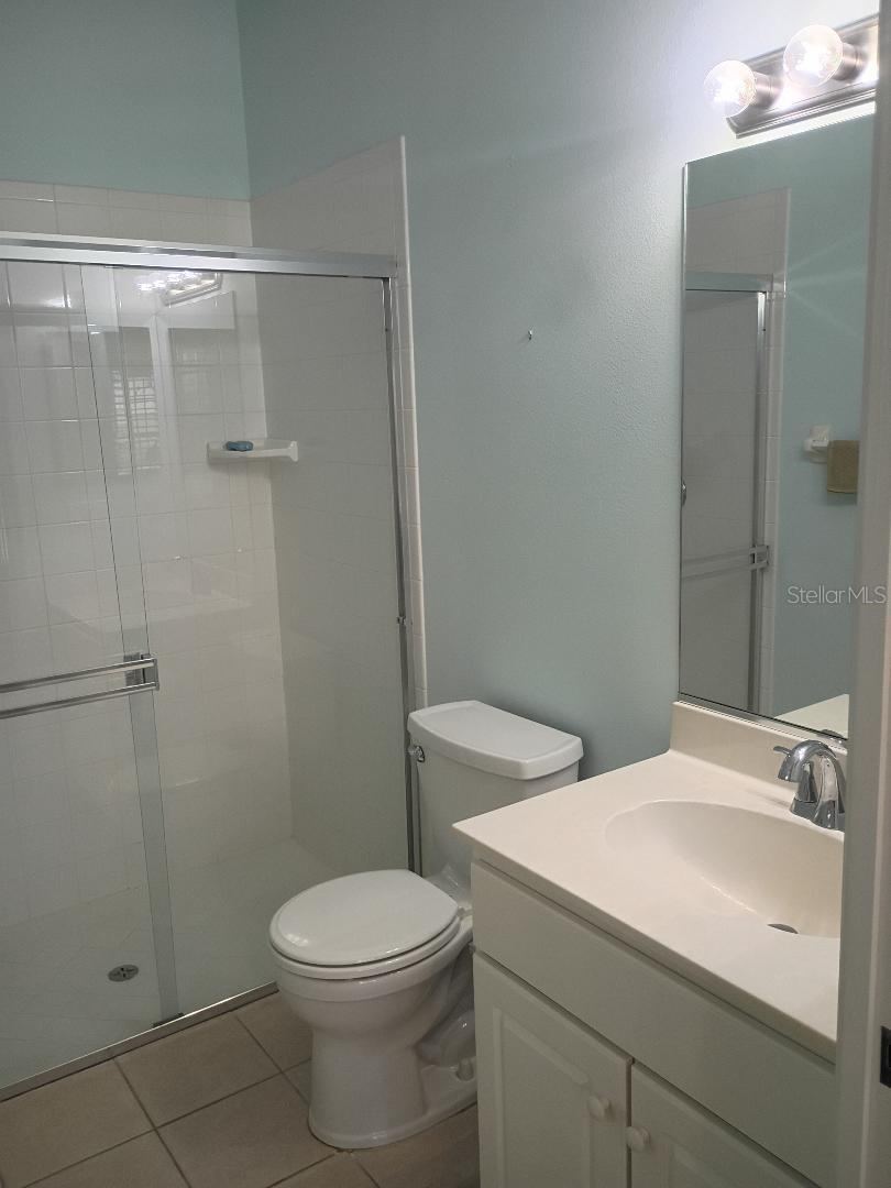 Photo 8 of 16: Owners Suite Bathroom