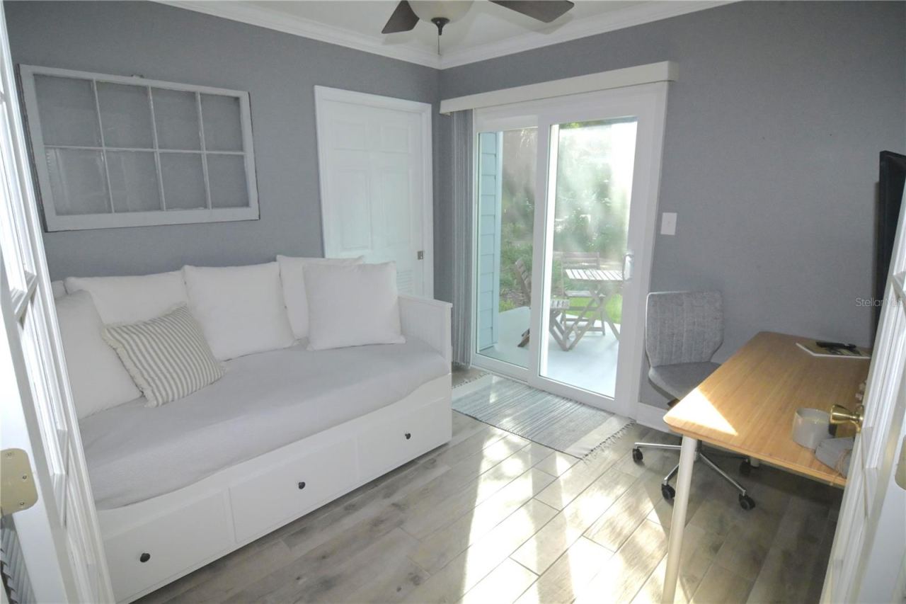 Photo 19 of 20