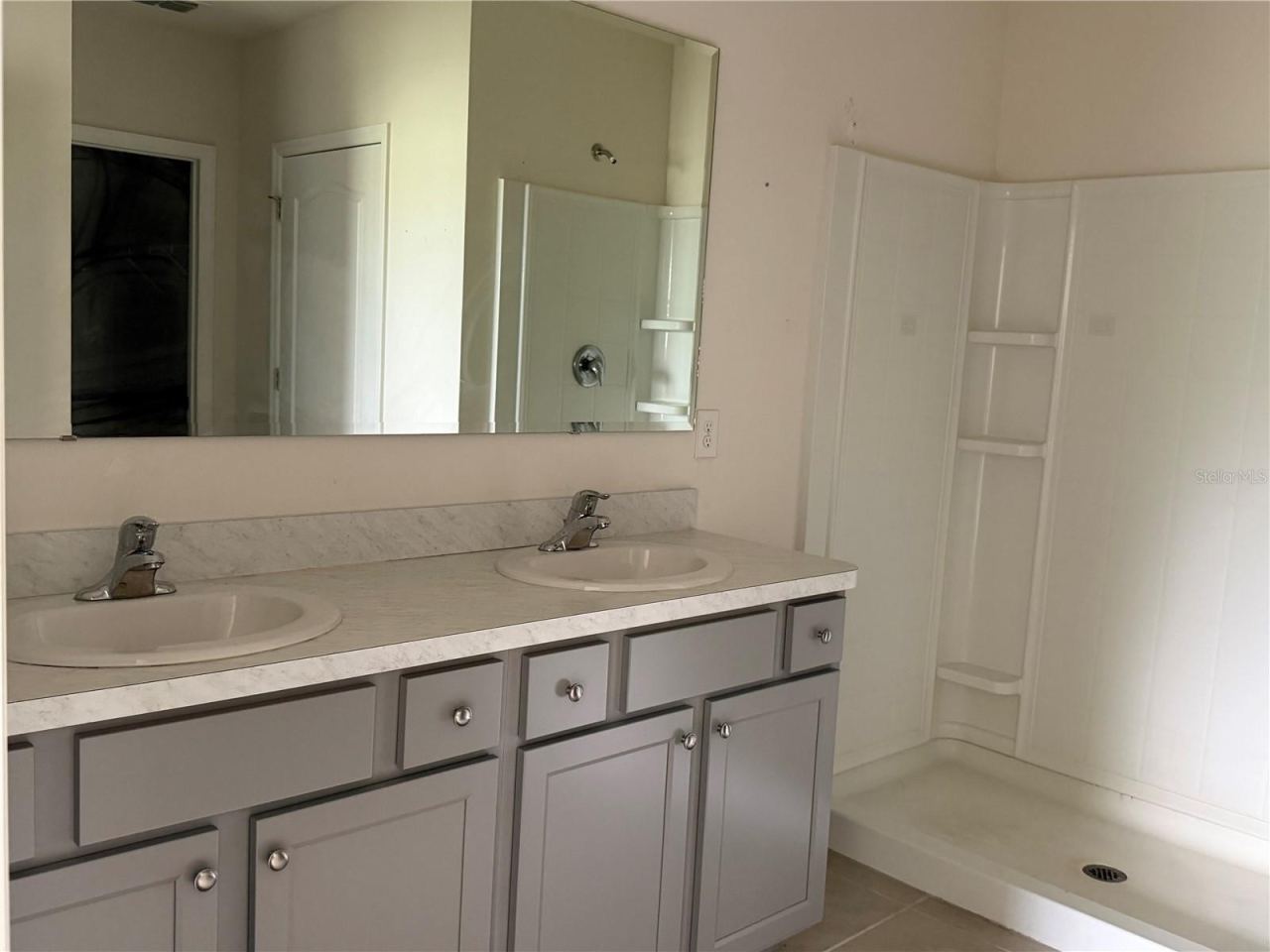 Photo 20 of 20: Master Bath