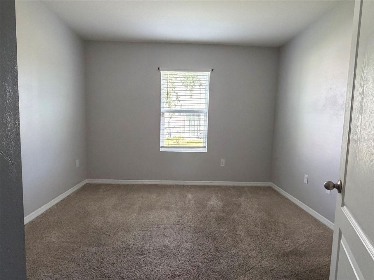 Photo 8 of 20: Bedroom 3