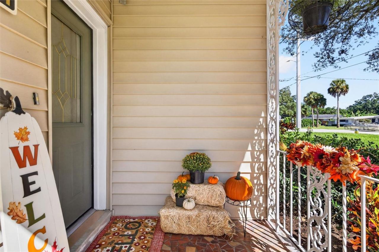 Photo 4 of 20: Front Porch Covered