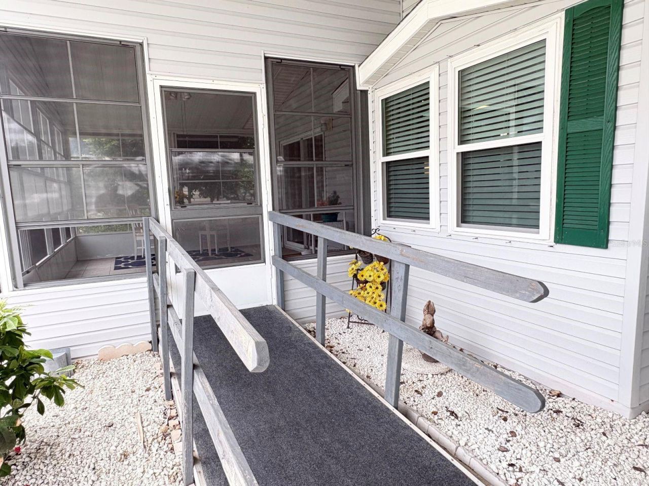 Photo 5 of 20: Porch entrance with ramp