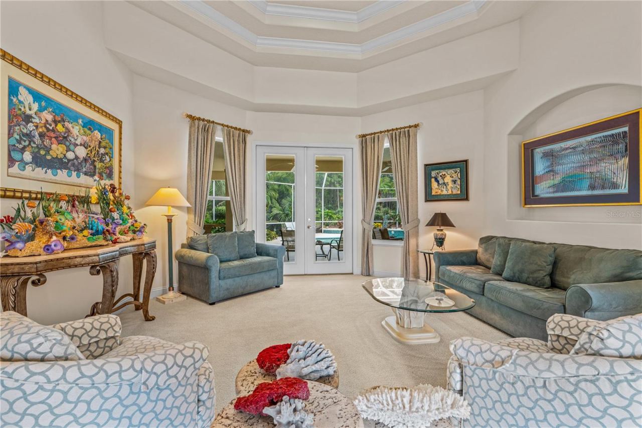 Photo 4 of 20: Formal Living Space