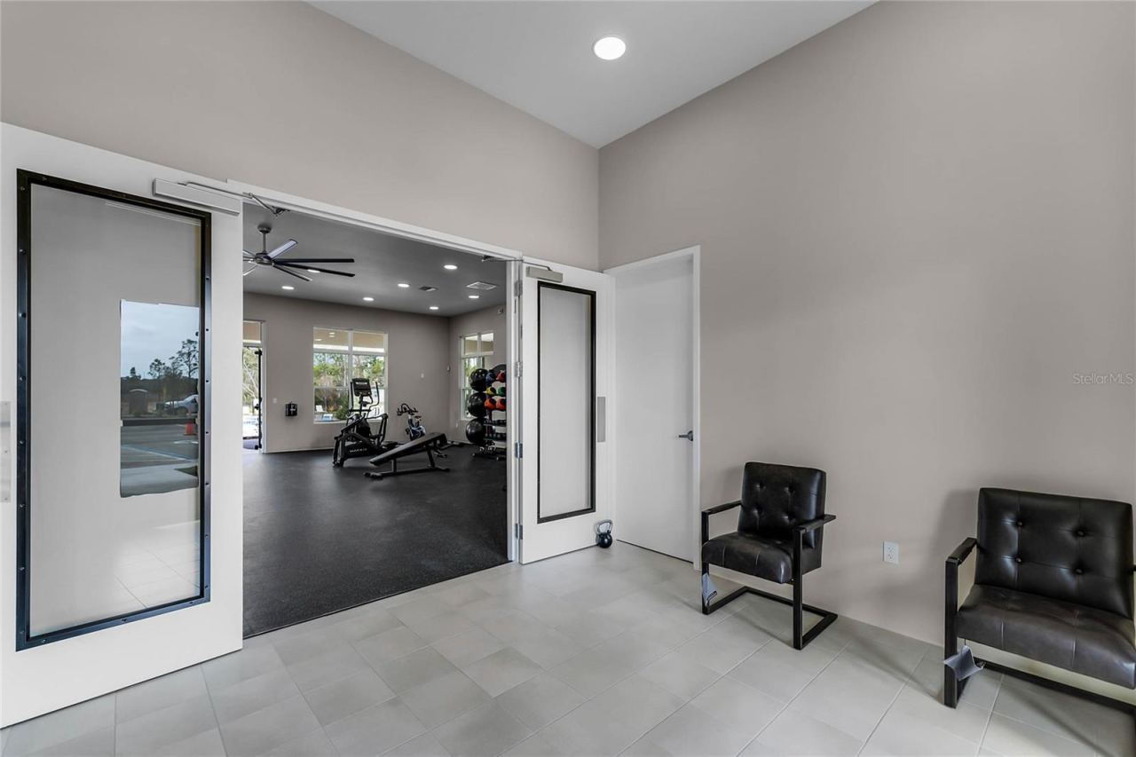 Photo 18 of 20