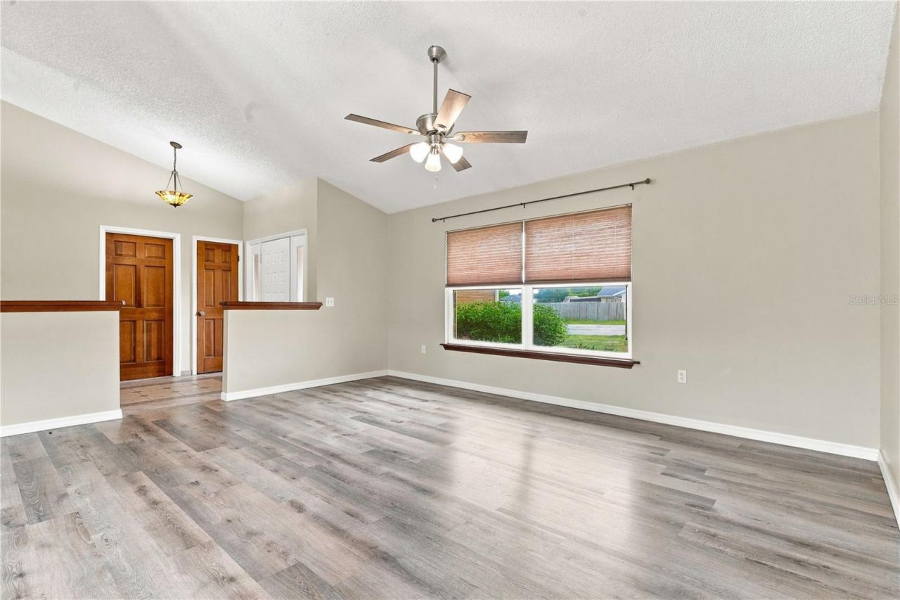 Photo 4 of 20: Foyer and Living Room