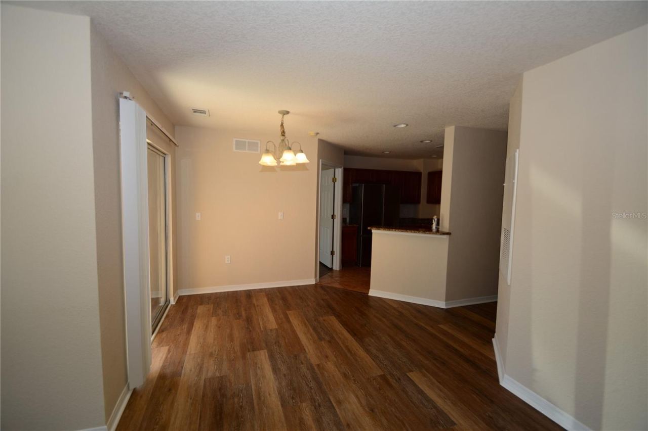 Photo 8 of 20