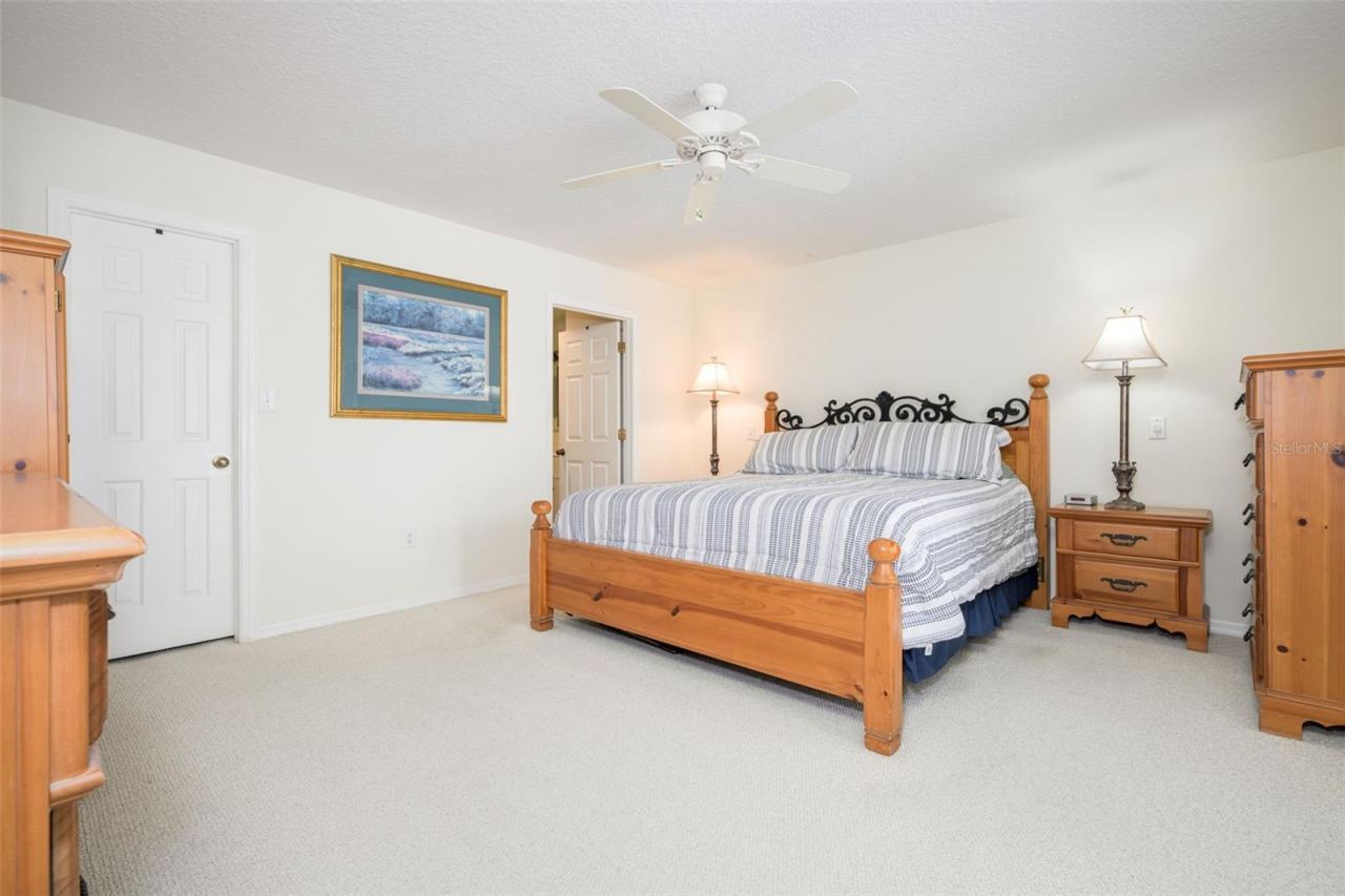 Photo 14 of 20: Primary Suite