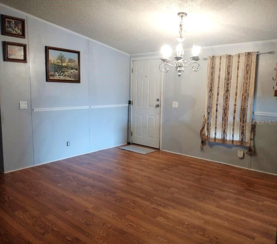Photo 11 of 20