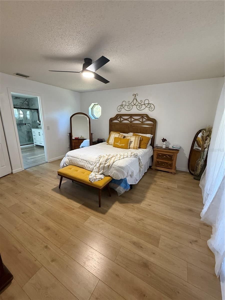 Photo 6 of 20: Master Bedroom