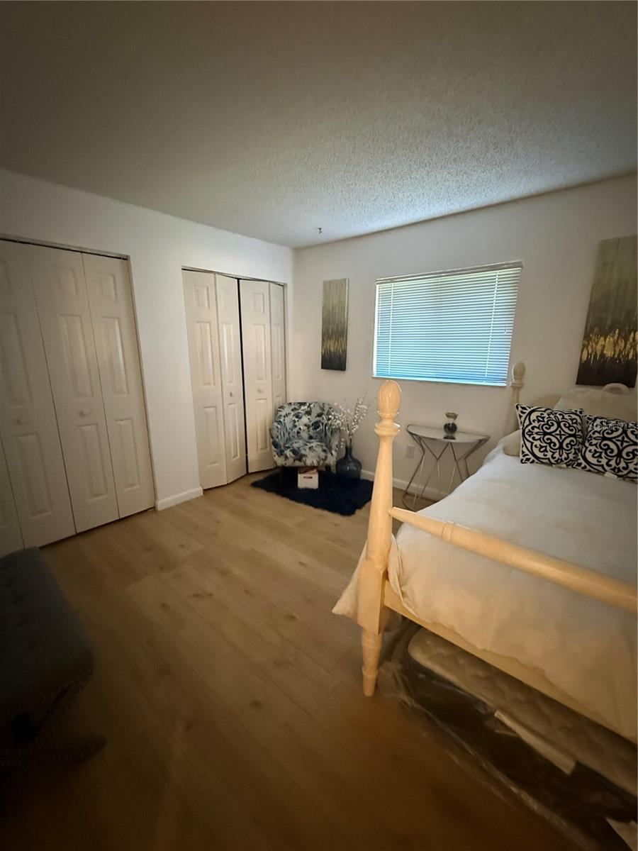 Photo 12 of 20: Guest Bedroom 1
