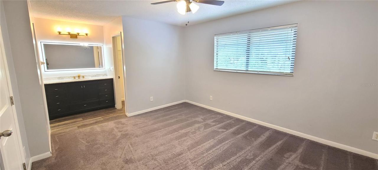 Photo 16 of 20