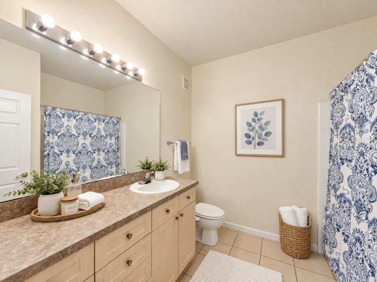 Photo 12 of 20: Bathroom 2 - virtually staged