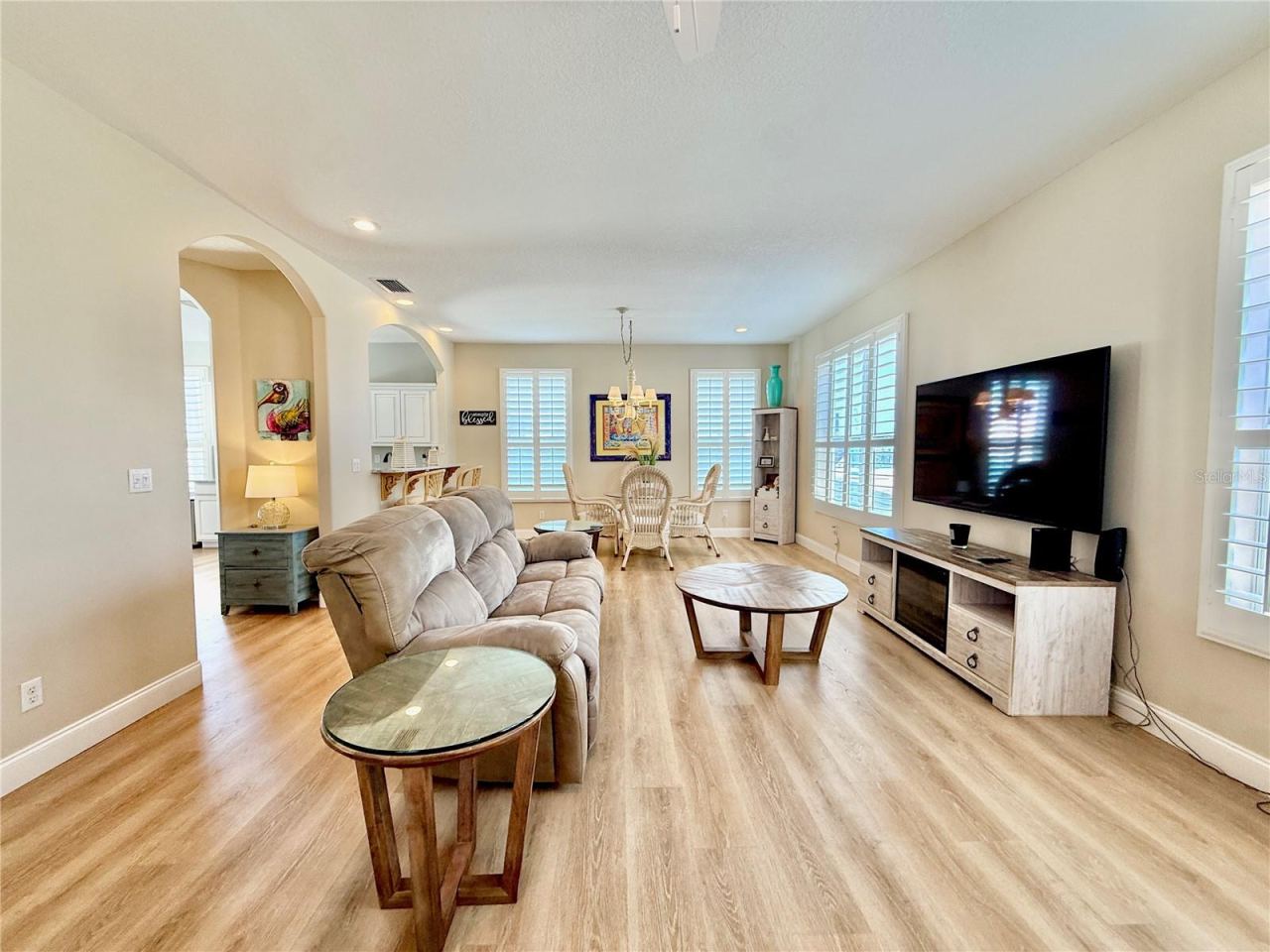 Photo 7 of 20: 2nd Floor Living Area