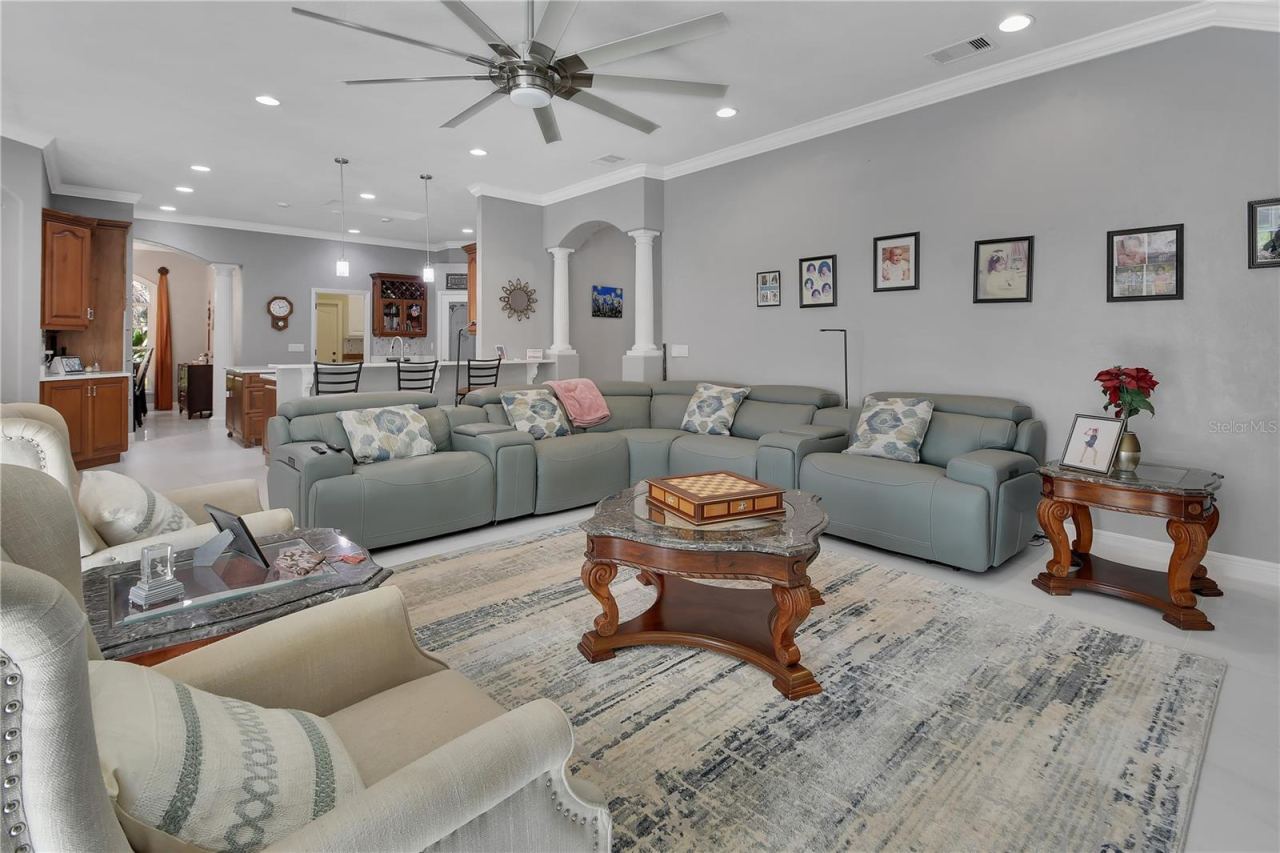 Photo 20 of 20: FAMILY ROOM