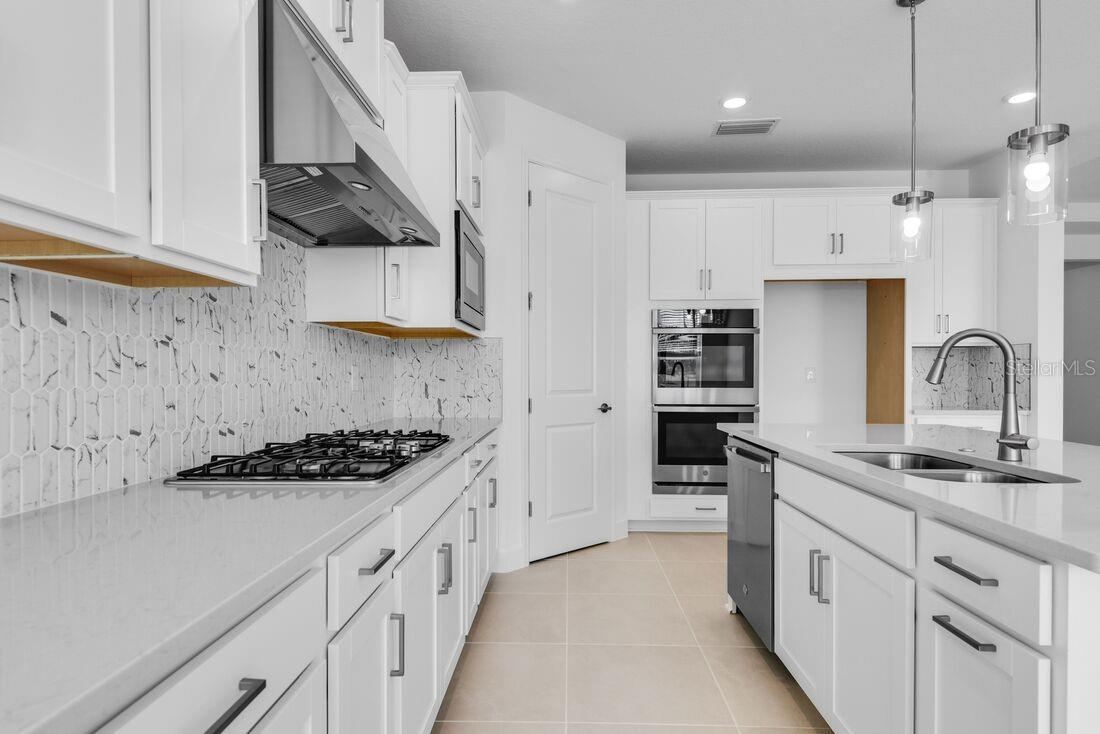 Photo 2 of 20: 672 Junonia Boulevard - Ready Now!
